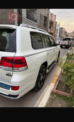 تويوتا لاندكروزر